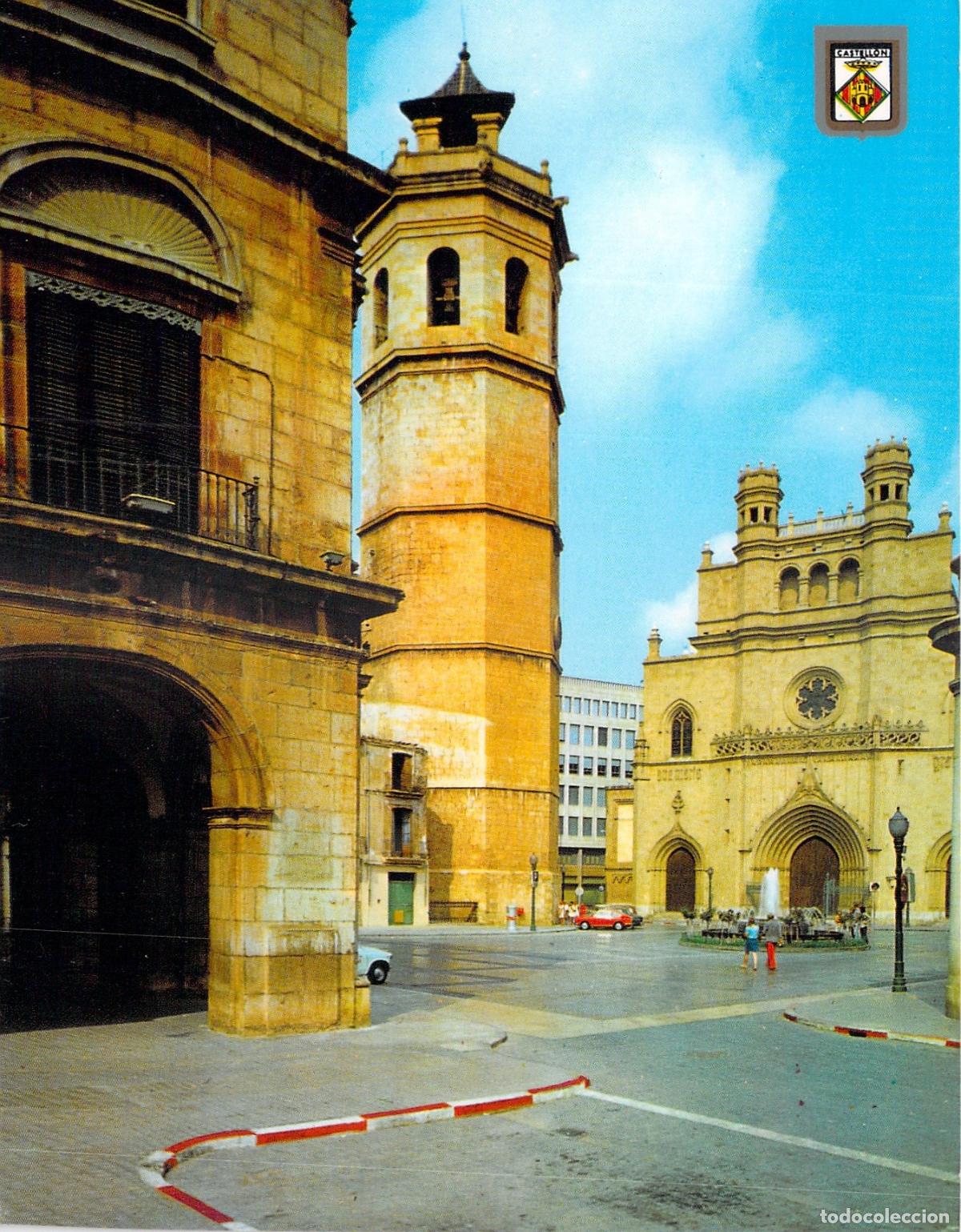 Postales: Postal de la Plaza Mayor y torre El Fadr&iacute; en Castell&oacute;n de la Plana