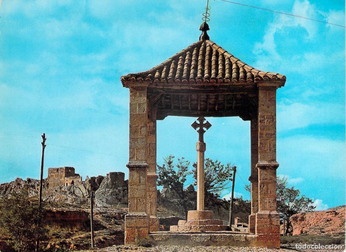 Postales: Postal de la Cruz cubierta de San Ant&oacute;n y el Castillo en Ayora