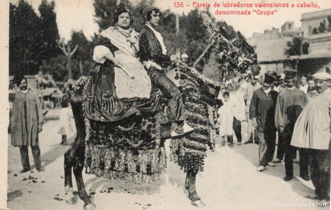 Postales: POSTAL VALENCIA - PAREJA DE LABRADORES VALENCIANOS A CABALLO DENOMINADA GRUPA - FOTOTIPIA THOMAS