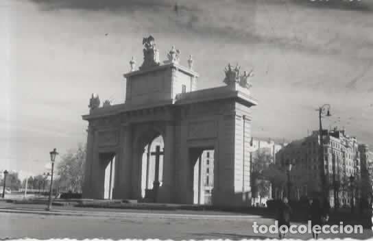 Cartes Postales: VALENCIA SIN ESCRIBIR MONUMENTO A LOS CAIDOS