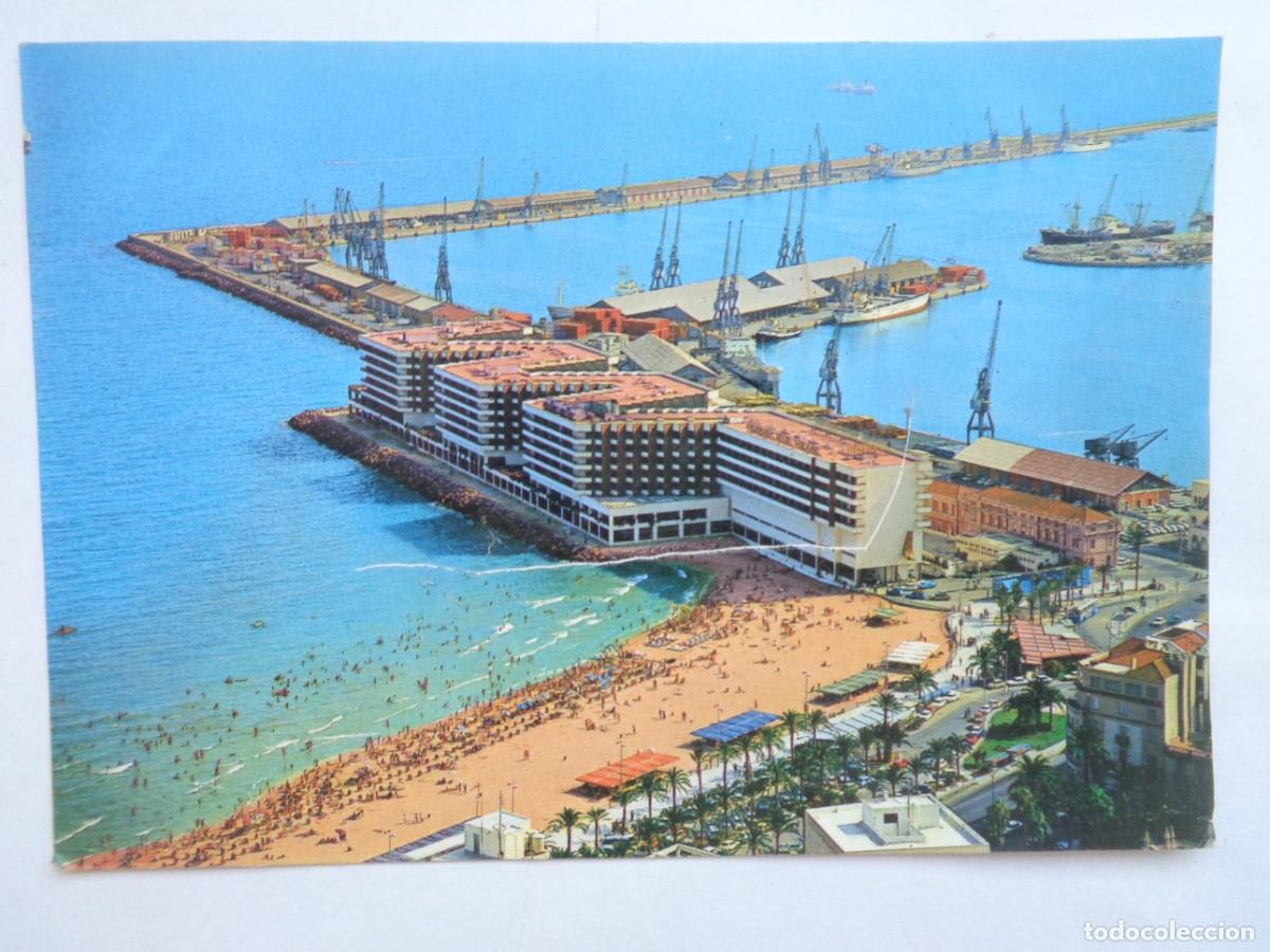 Postales: POSTAL DE ALICANTE : PLAYA Y PUERTO . A&Ntilde;OS 70