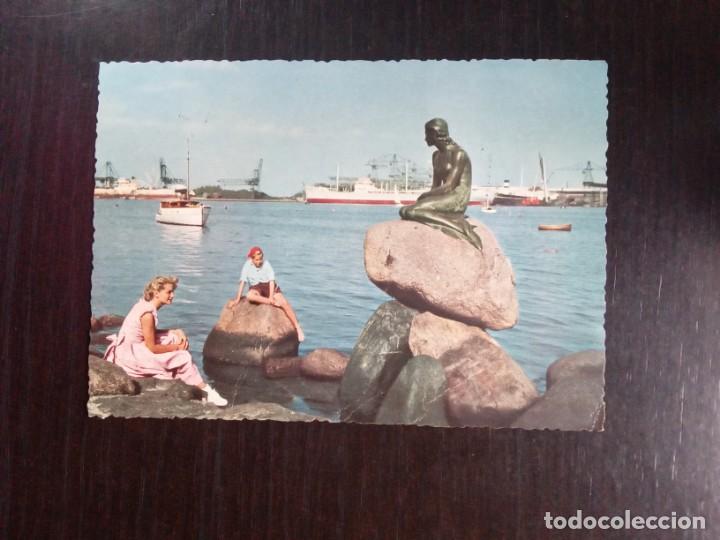 Postales: La Sirenita de Copenaghen. - Foto 1