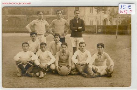 Coleccionismo deportivo: POSTAL EQUIPO A&Ntilde;OS 20 - Foto 1