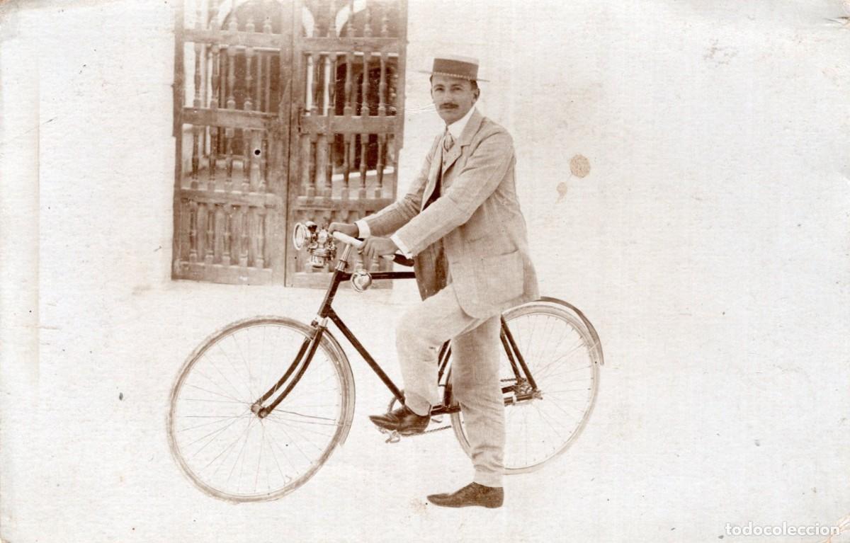 Coleccionismo deportivo: BICICLETA ANTIGUA CON FAROL - Foto 1