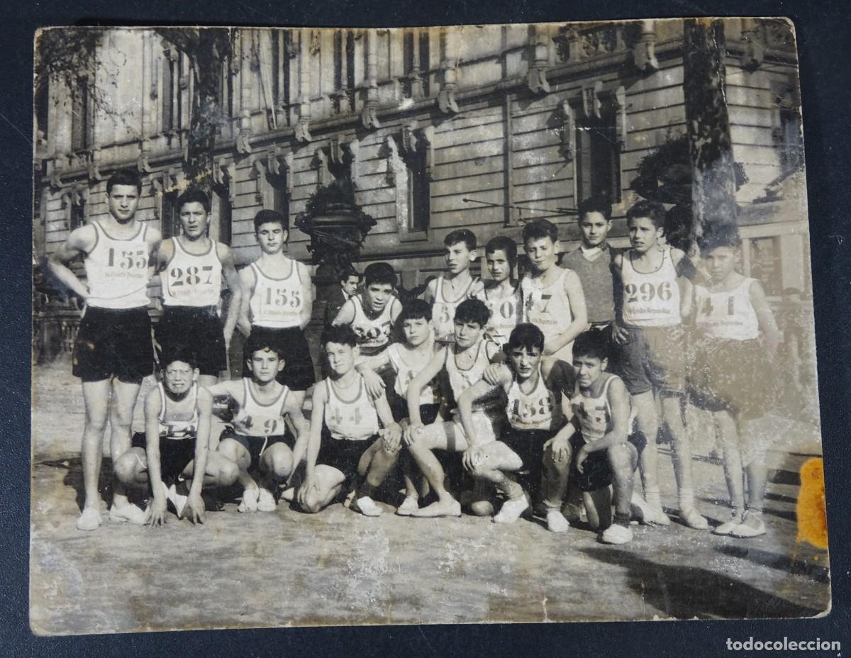 Coleccionismo deportivo: ANTIGUA FOTOGRAF&Iacute;A ,GRUPO DE NI&Ntilde;OS, EQUIPO DE BALONCESTO POR DETERMINAR, VER FOTOS