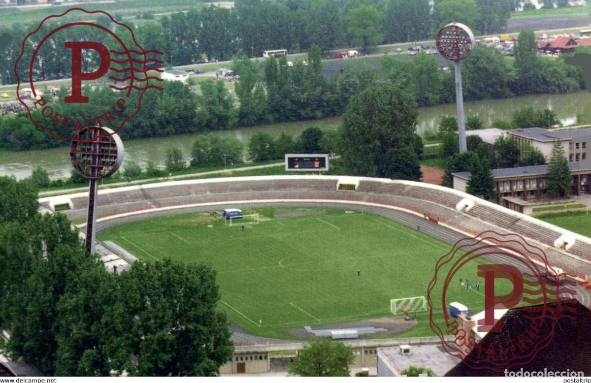 Coleccionismo deportivo: TRENCIN ESLOVAQUIA Slovensk&aacute;. NA SIHOTI. OZETA TRENCIN. FOOTBALL STADIUM STADION ESTADIO ESTADE