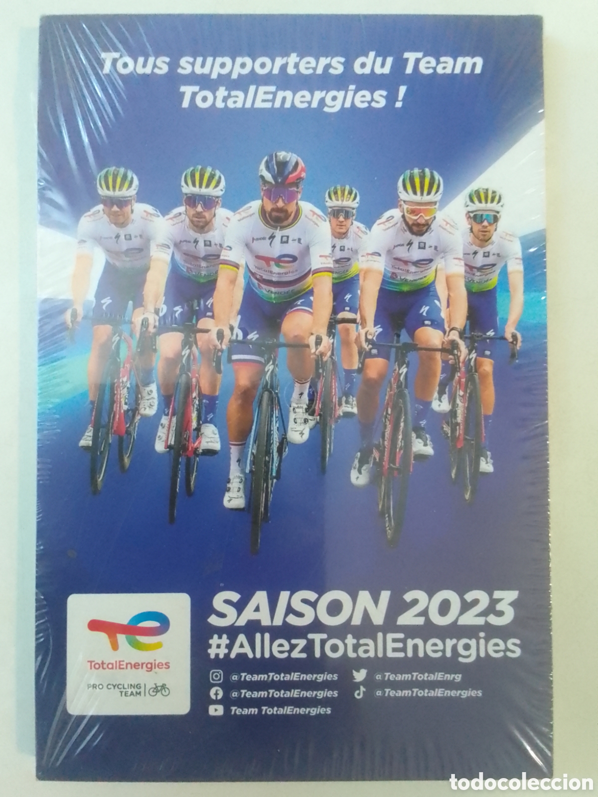 Coleccionismo deportivo: Lote postales equipo ciclista TotalEnergies.
