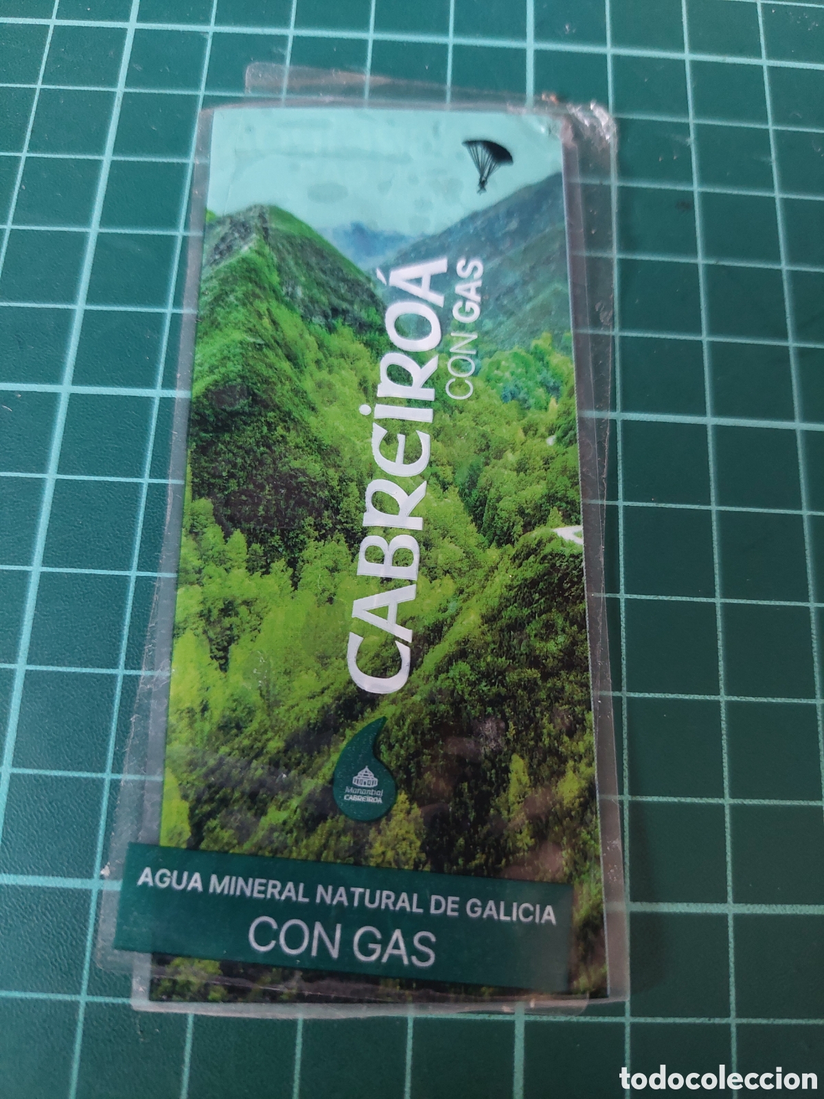 Sammelleidenschaft Sport: DEPORTES PARAPENTE EN NATURALEZA ETIQUETA AGUA MINERAL NATURAL GALICIA CABREIROA AGUA CON GAS 33 CL