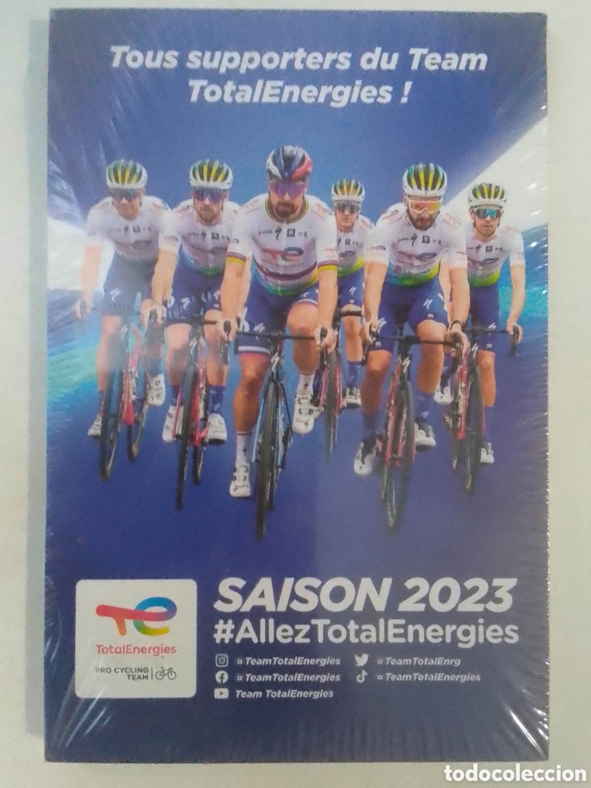 Coleccionismo deportivo: Lote postales equipo ciclista TotalEnergies.