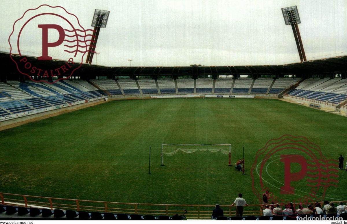 Coleccionismo deportivo: LE&Oacute;N, ANTONIO AMILIVIA CULTURAL Y DEPORTIVA LEONESA. ESPA&Ntilde;A FUTBOL FOOTBALL STADIUM STADION ESTADIO