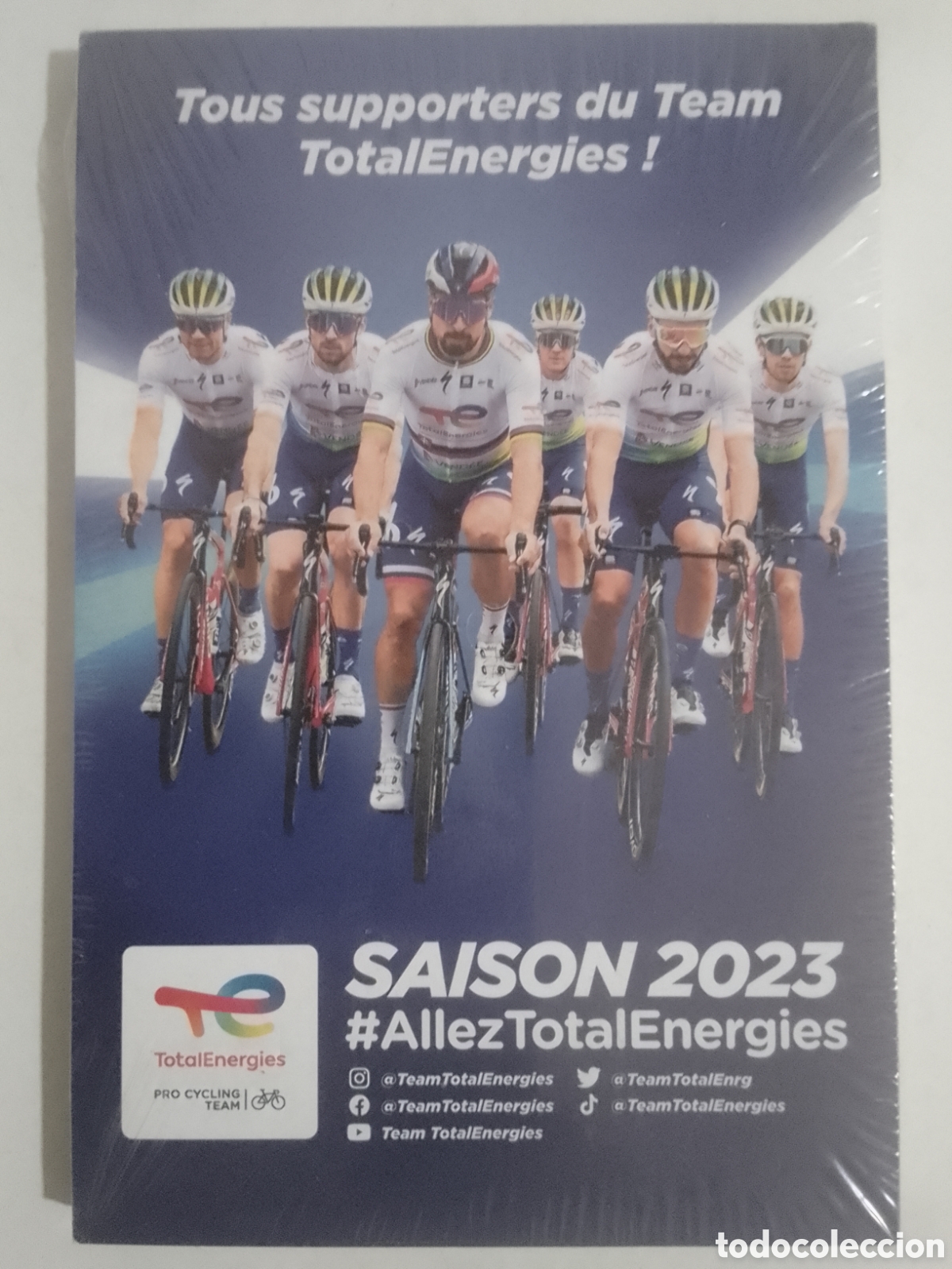 Coleccionismo deportivo: Lote postales equipo ciclista TotalEnergies.