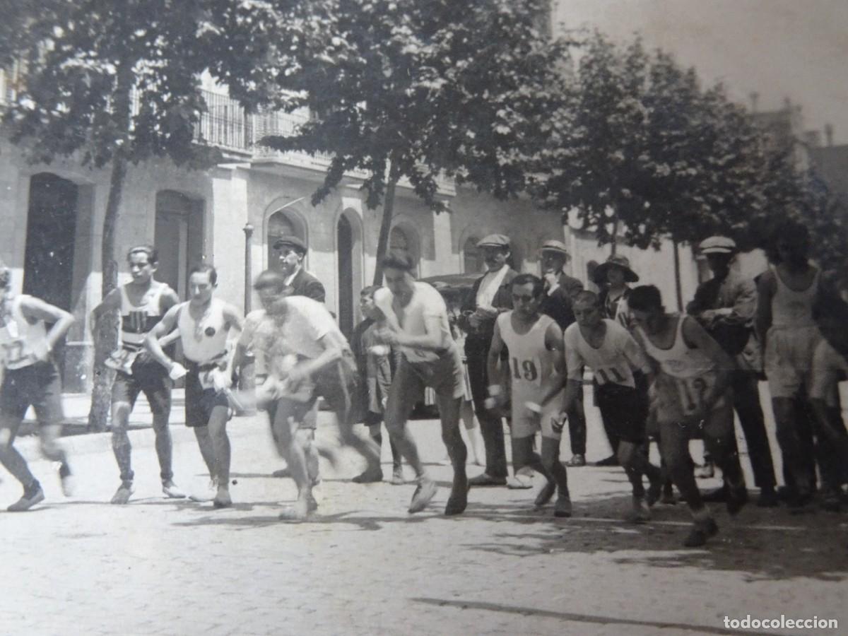 Sports collectibles: ANTIGUA FOTOGRAF&Iacute;A CARRERA, CORREDORES, ATLETISMO, LUGAR POR DETERMINAR, VER FOTOS