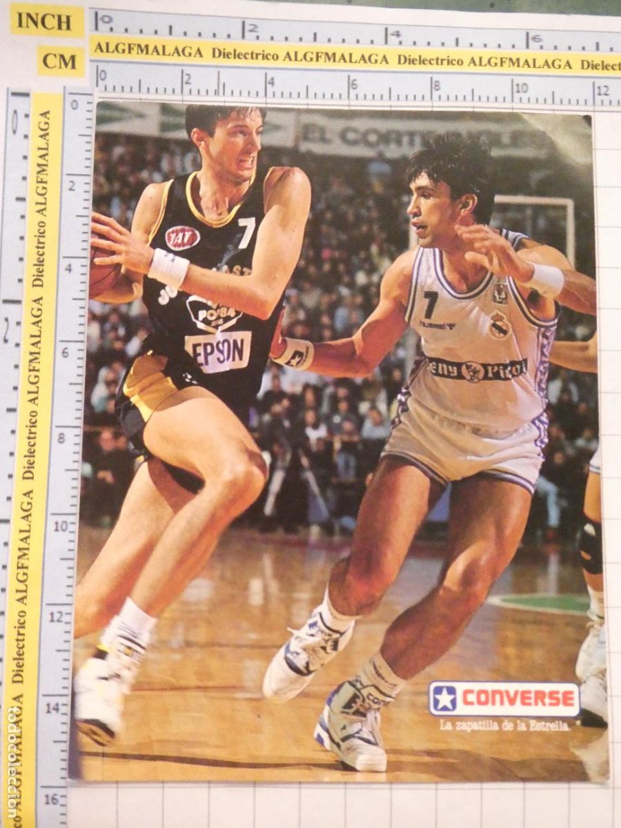 Coleccionismo deportivo: TARJETA DE BALONCESTO. PUBLICIDAD ZAPATILLAS CONVERSE KUKOC VS BIRIUKOV JUGOPLASTIKA REAL MADRID 497