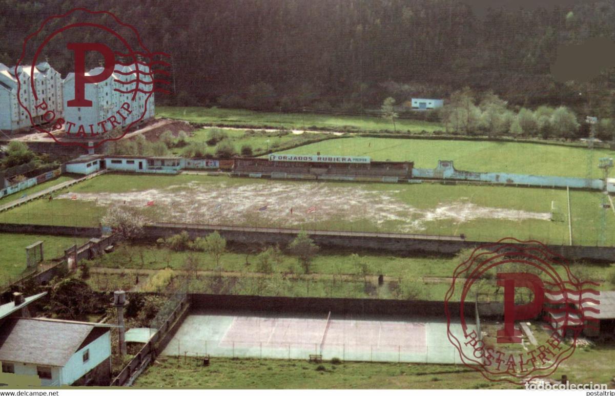 Coleccionismo deportivo: LUARCA ASTURIAS. LA VEIGONA, LUARCA C.F ESPA&Ntilde;A F&Uacute;TBOL FOOTBALL STADIUM STADION ESTADIO ESTADE
