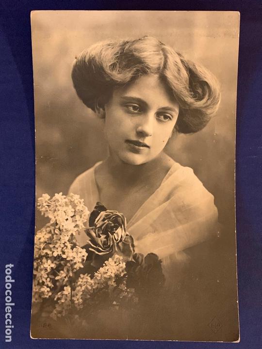 Postcards: POSTAL ROM&Aacute;NTICA FEMENINA. ESCRITA.