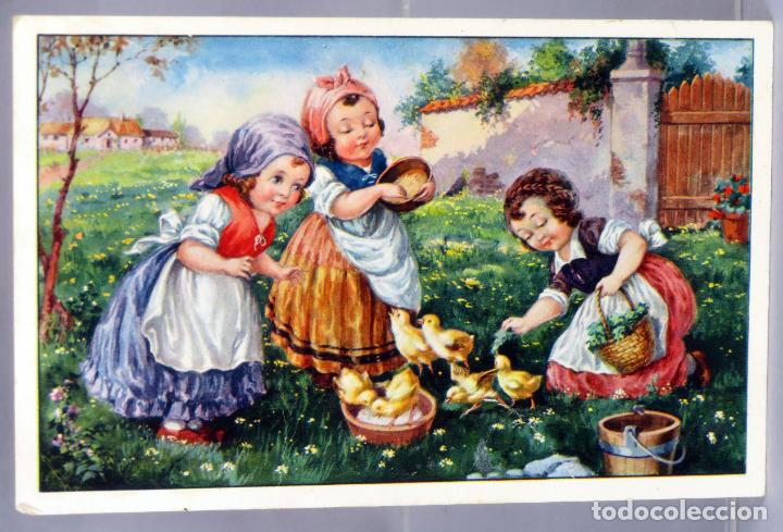 Postales: Postal dibujada ni&ntilde;as granja pollitos Pablo Dummatzen sin circular