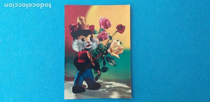 Postkarten: Monito con ramo de flores. Impreso en Italia. Dedicada