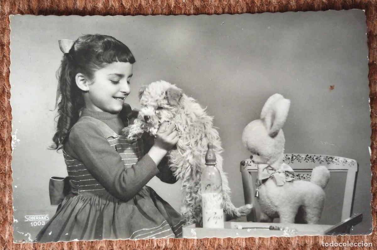 Cartes Postales: NI&Ntilde;A CON PERRO Y MU&Ntilde;ECO