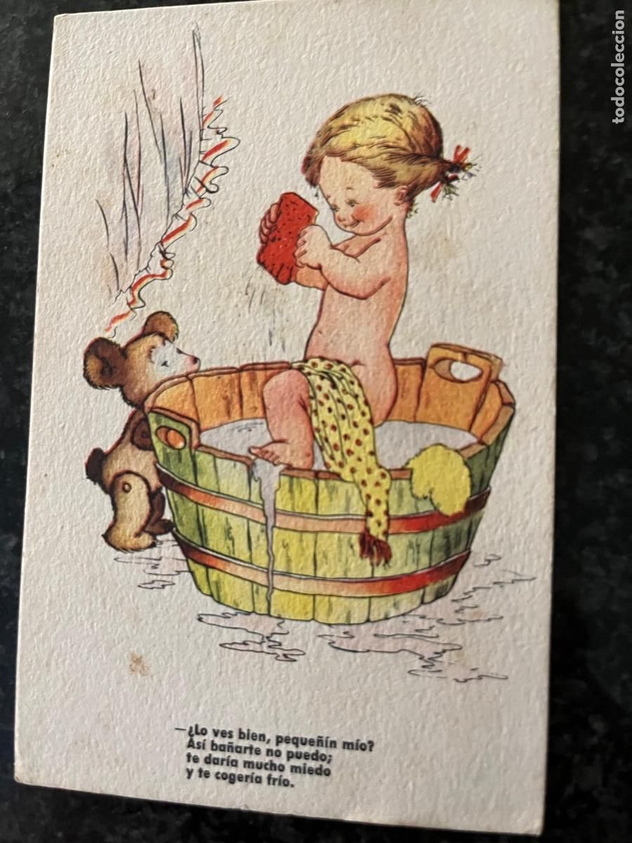 Postales: ni&ntilde;a ba&ntilde;andose con un osito escrita
