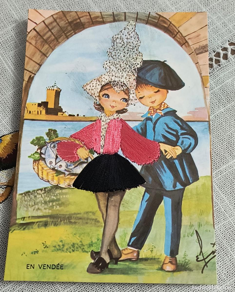 Postales: POSTAL BORDADA | PAREJA JUNTO A UN R&Iacute;O