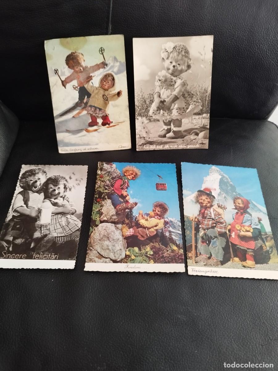 Postales: 5 antiguas tarjetas postales de personajes de erizo estilo Mecki en un paisaje monta&ntilde;oso.