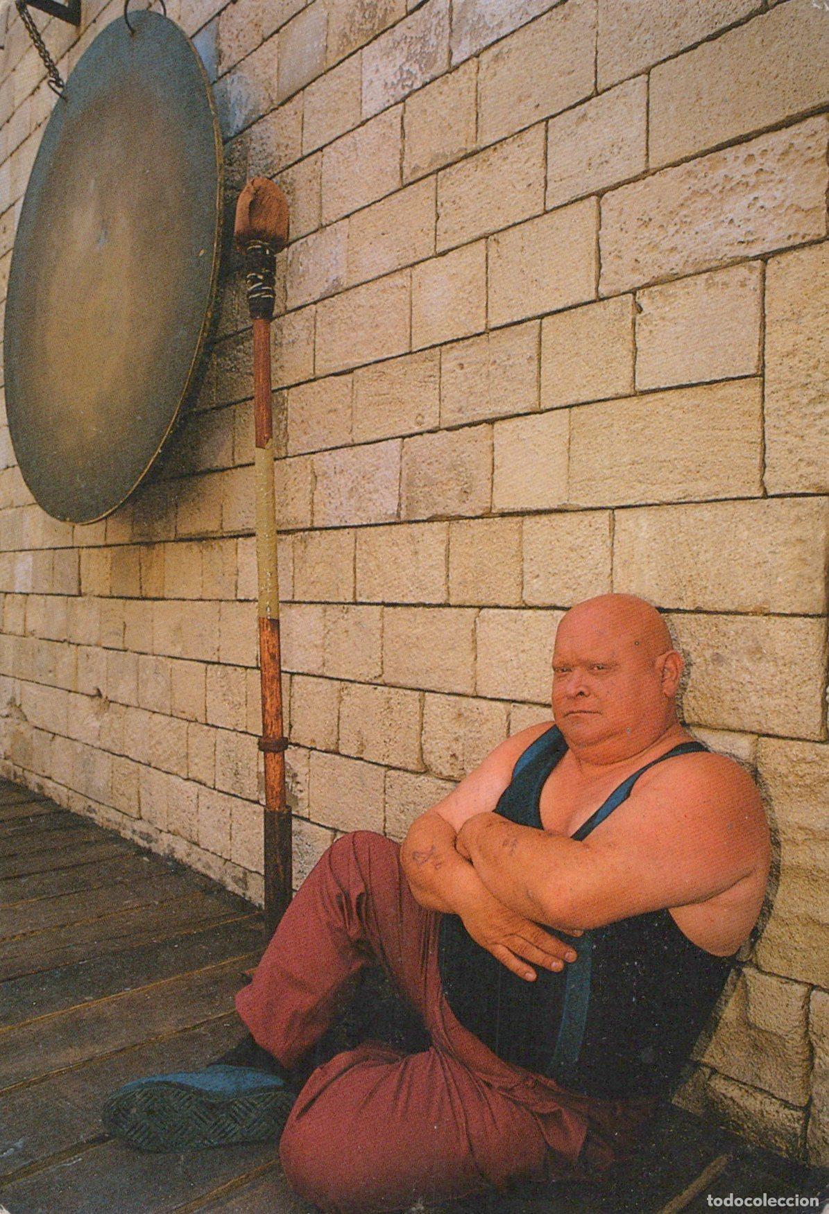 Postales: Humour Strongman Wall Cartoon *YAG079