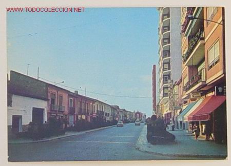 Cartoline: POSTAL 4-VILLENA.AVENIDADE JOSE ANTONIO.No circulada.
