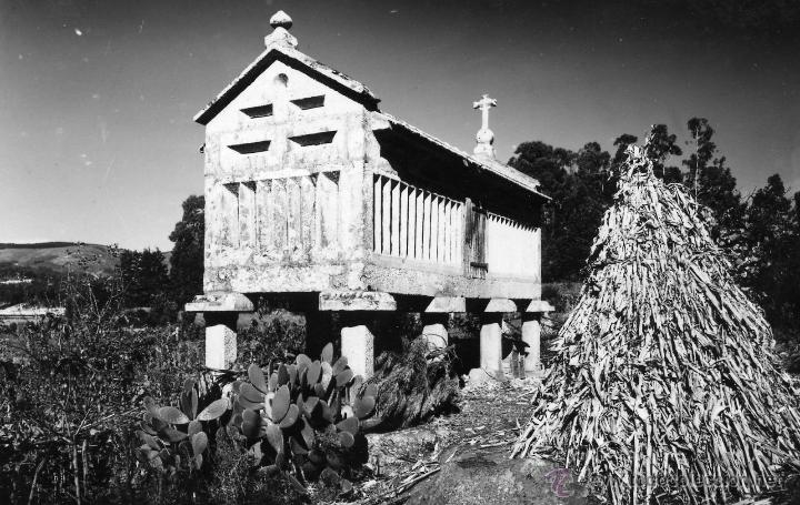 Cartoline: Motivos Gallegos. 4 Ed. ARTIGOT. Horrio Gallego