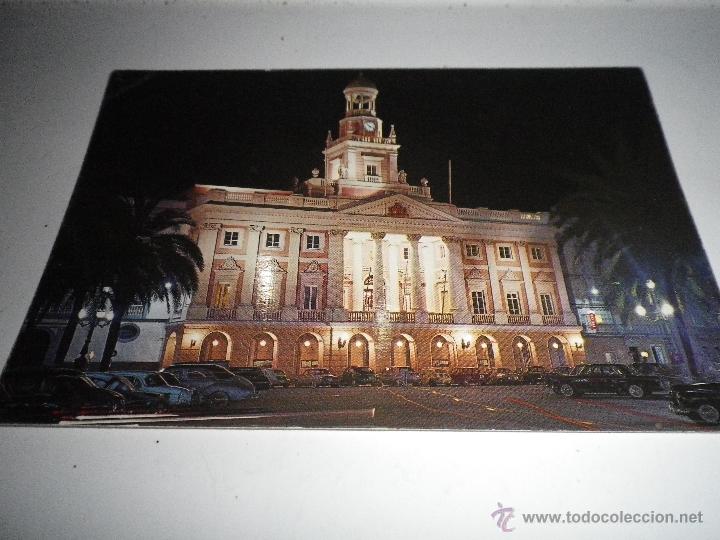 Postais: POSTAL CADIZ  AYUNTAMIENTO ASPECTO  NOCTURNO, SIN CIRCULAR  A&Ntilde;OS 60