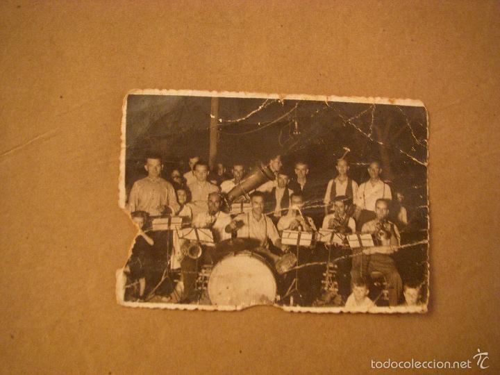 Postales: FOTO DE M&Uacute;SICOS, PARECE EN VALENCIA - Foto 1