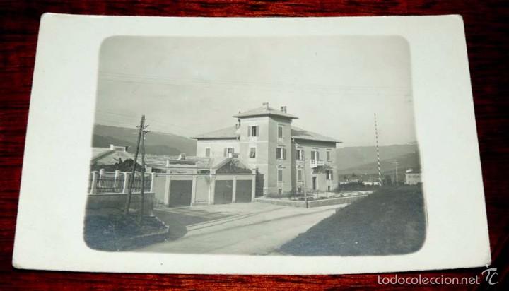 Postkarten: FOTO POSTAL NO LOCALIZADA, NO CIRCULADA, REVERSO TIENE UN SIMBOLO DE HERRADURA CON LA CABEZA DE UN C