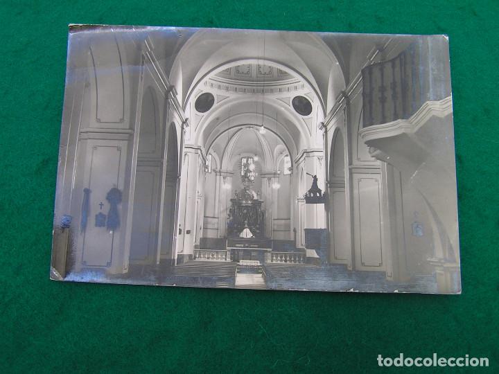 Postales: Postal de Iniesta. Interior altar mayor.Foto en B/N.  Ediciones Paris. J.M.Zaragoza.Escrita y sello.