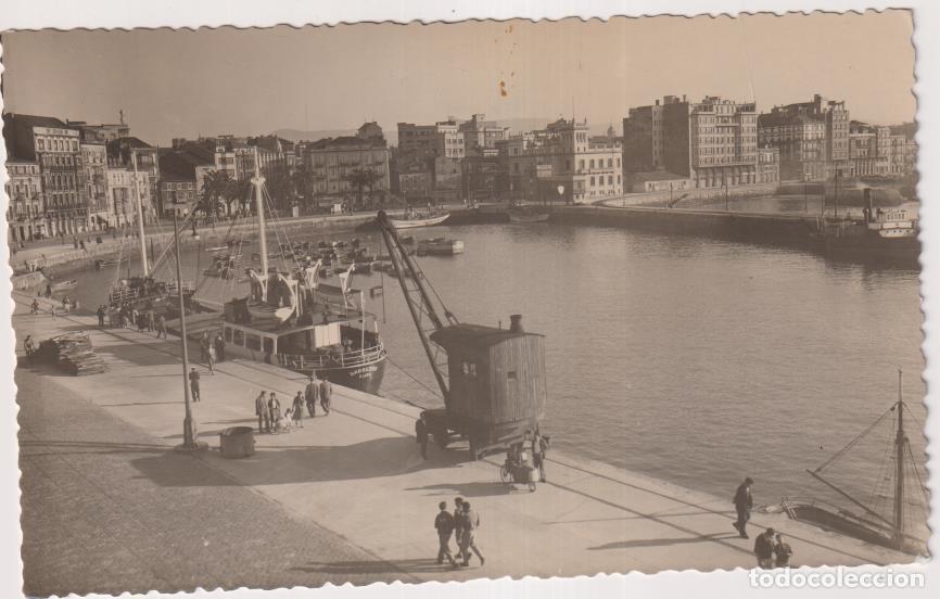 Postales: Gij&oacute;n. El Muelle. Ediciones Alarde 29. RARA - Foto 1