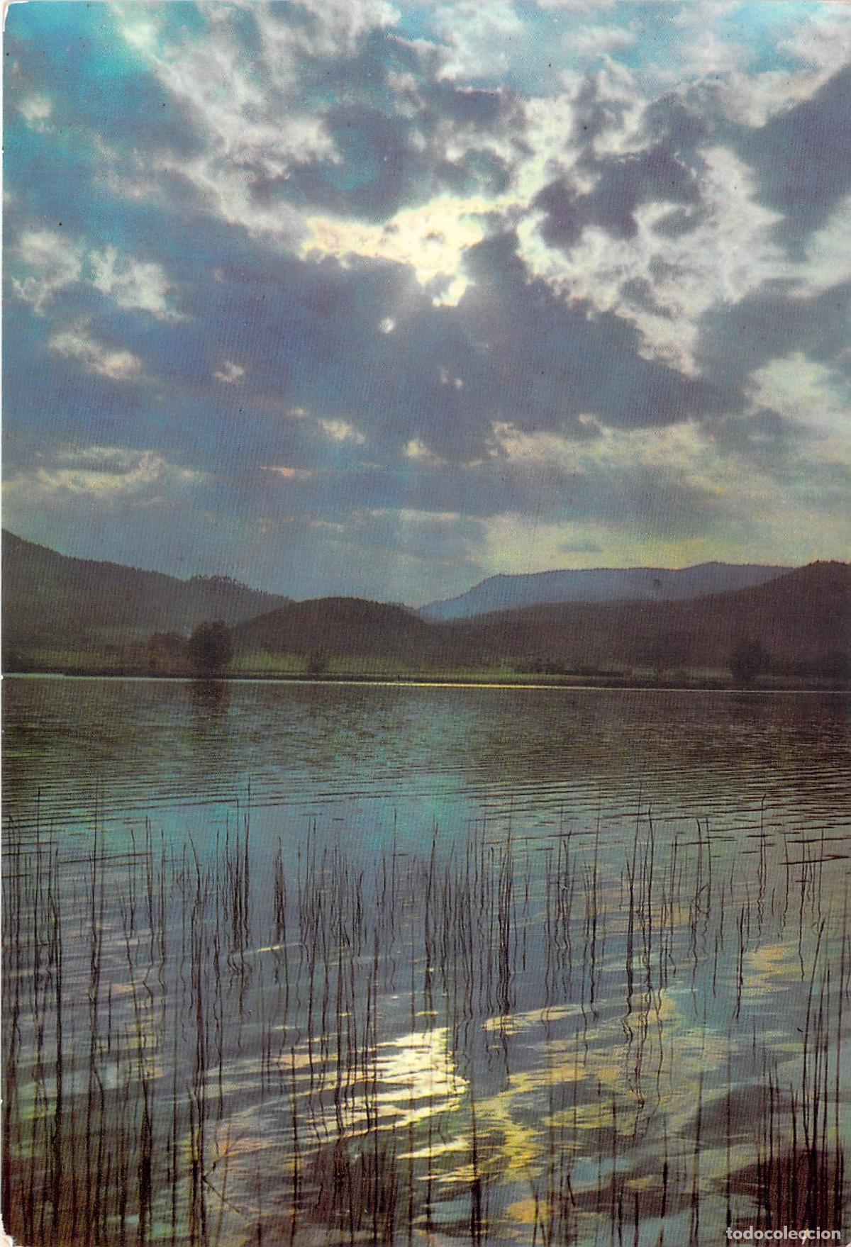 Postales: Postal de Ba&ntilde;olas Gerona Efecto de Luz sobre el Lago - Foto 1