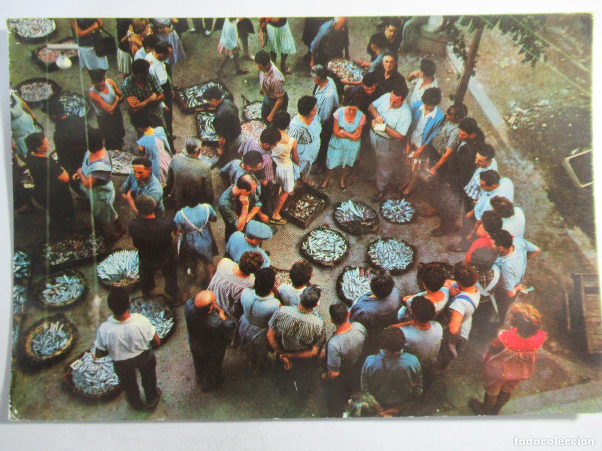 Postales: La Subasta de Pescado - Circulada - Foto 1