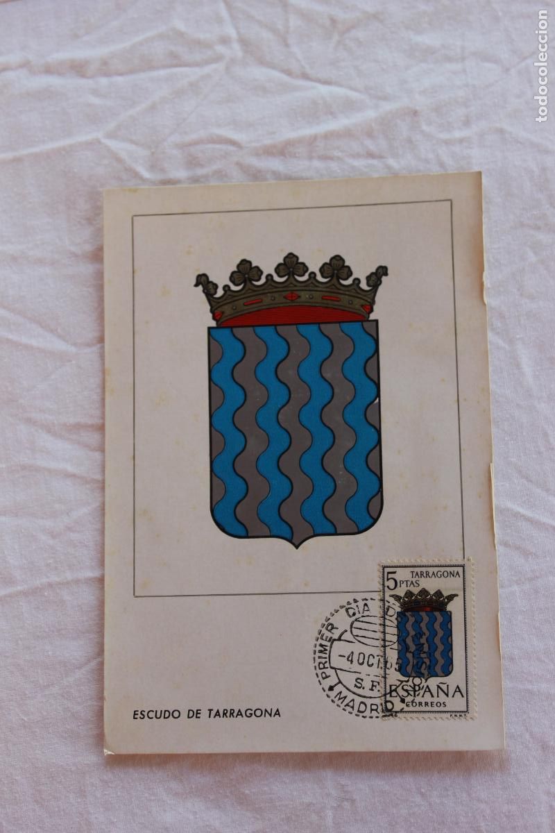 Postales: TARJETA POSTAL PRIMER DIA EMISION ESCUDO DE TARRAGONA 1965