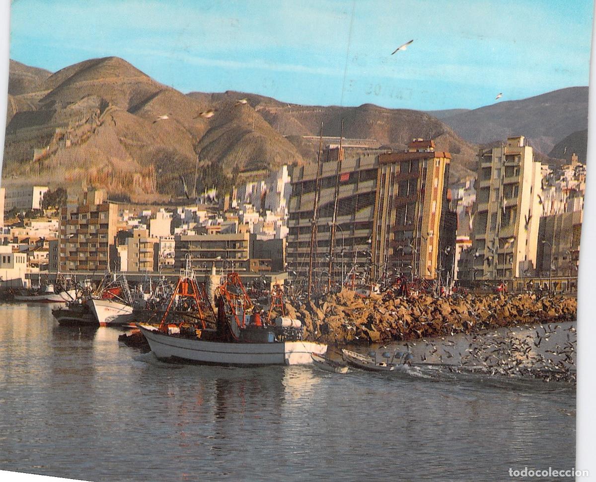 Postales: Postal del Puerto de Adra en Almer&iacute;a con Barcos de Pesca