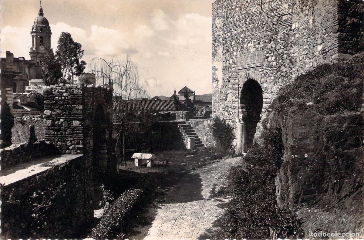 Postales: Postal de la Alcazaba de M&aacute;laga con la Catedral al fondo