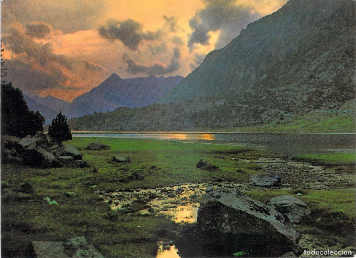 Postcards: Postal Atardecer en el Lago Llebreta, Valle de Boh&iacute;, Pirineos