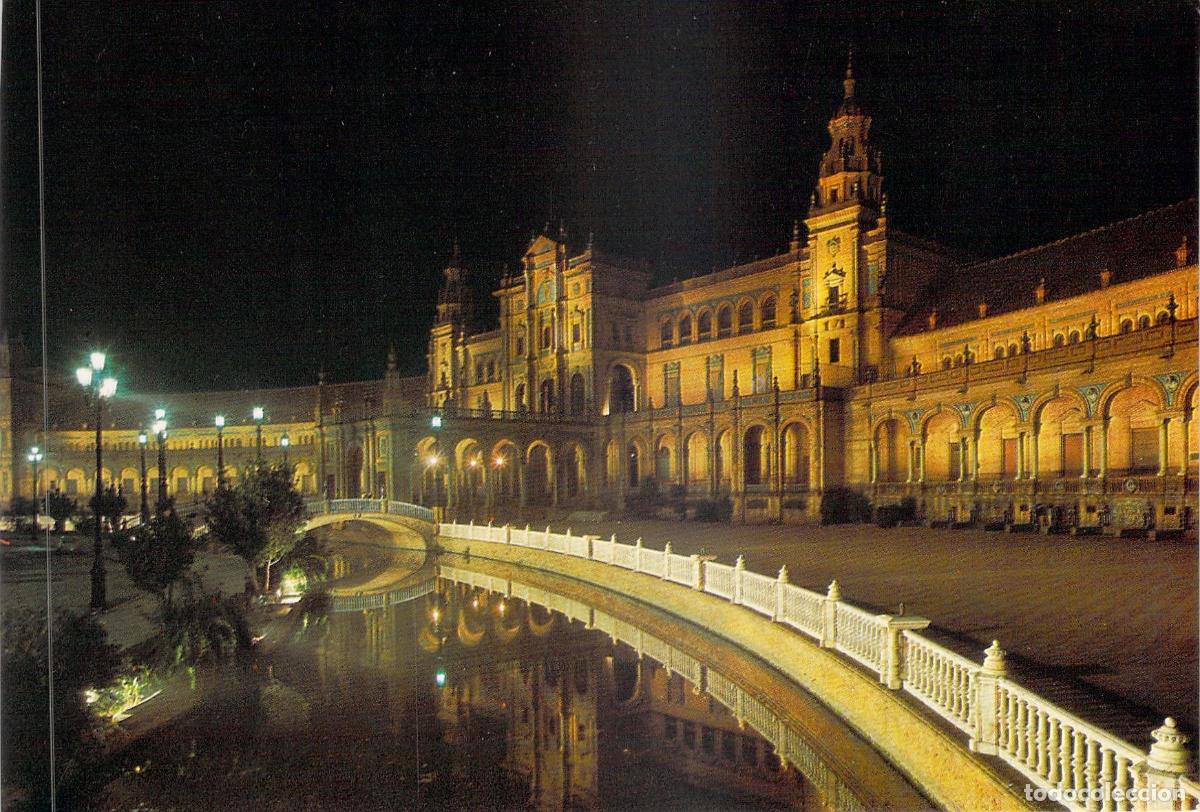 Postales: Postal de Sevilla: Plaza de Espa&ntilde;a en Vista Nocturna