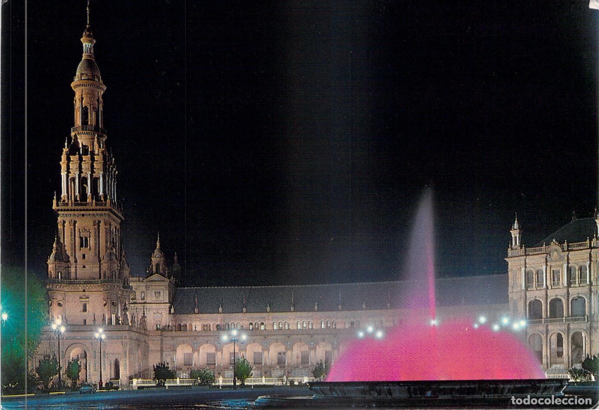 Postales: Postal de Sevilla Plaza de Espa&ntilde;a Vista Nocturna con Fuente