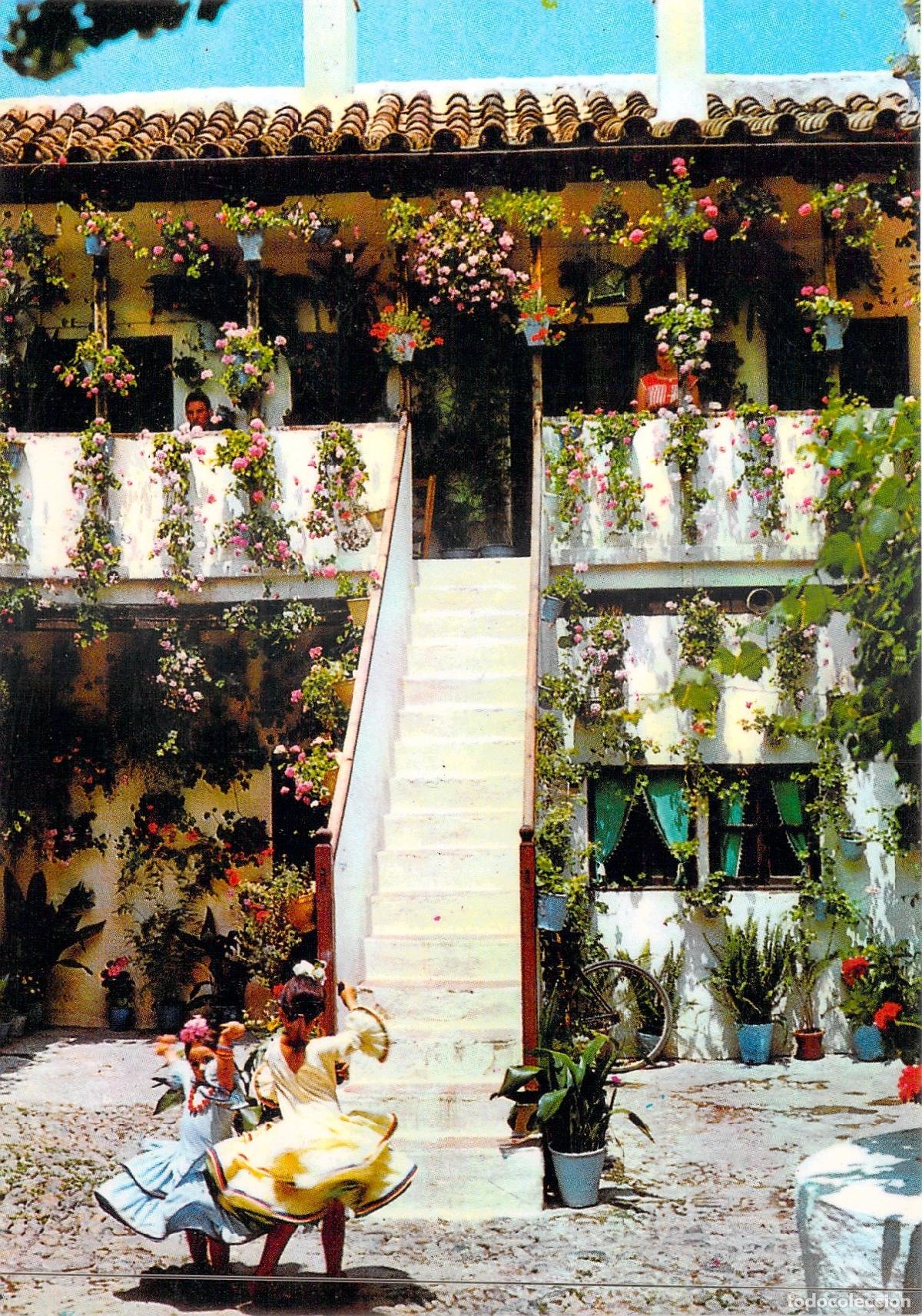 Postales: Postal Patio T&iacute;pico Espa&ntilde;ol con Bailarinas de Flamenco y Flores