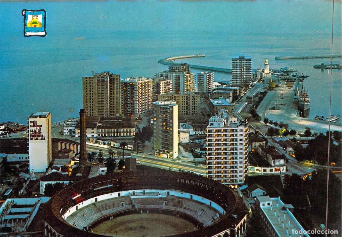Postales: Postal de M&aacute;laga: Vista Nocturna de la Plaza de Toros y el Puerto