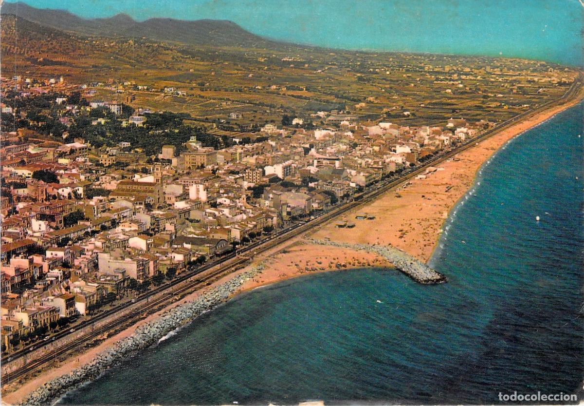 Postales: Postal Tur&iacute;stica de El Masnou Vista A&eacute;rea de la Playa y Costa