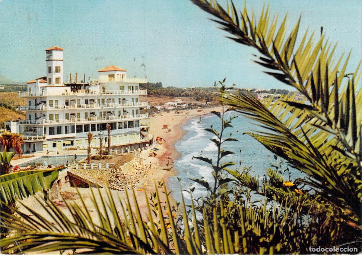Postales: Postal de Torremolinos Vista Parcial de la Playa y Hotel