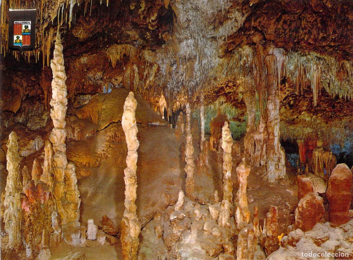 Postales: Postal de las Cuevas dels Hams, Cementerio de las Hadas, Mallorca