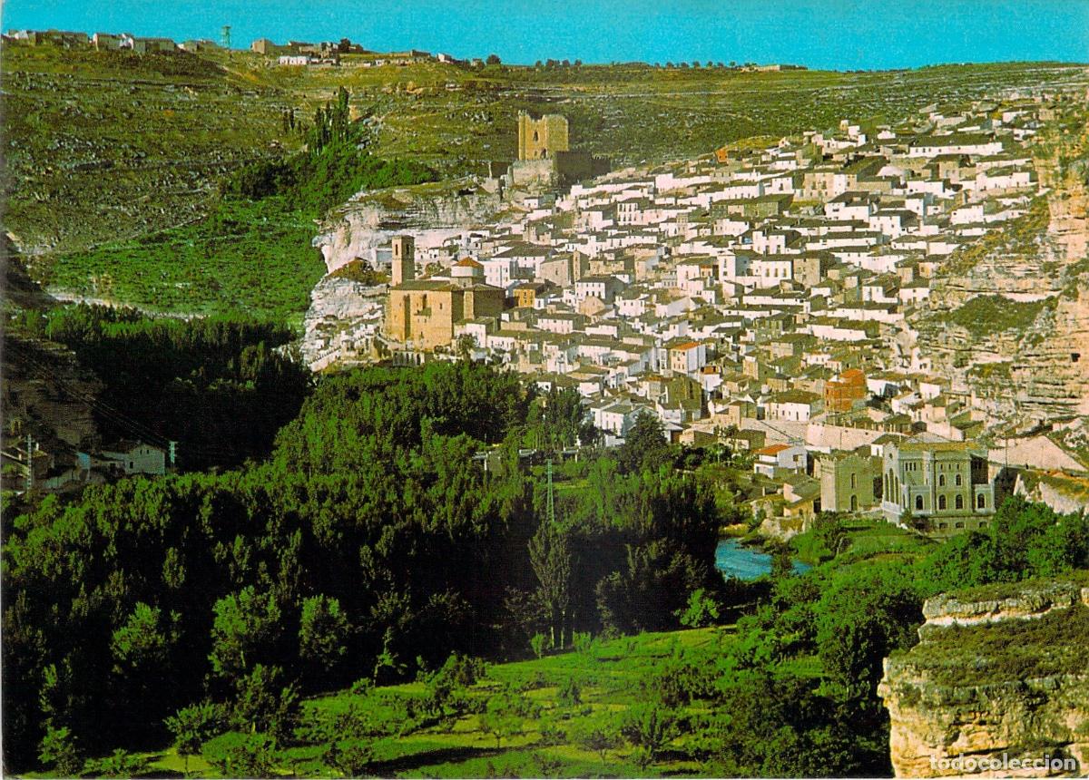 Postales: Postal de Alcal&aacute; del J&uacute;car - Vista Panor&aacute;mica del Pueblo y Castillo