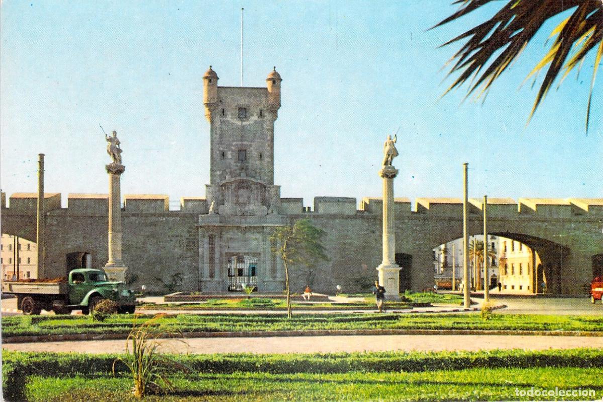 Postales: Postal de la Puerta de Tierra, Monumento Hist&oacute;rico de C&aacute;diz