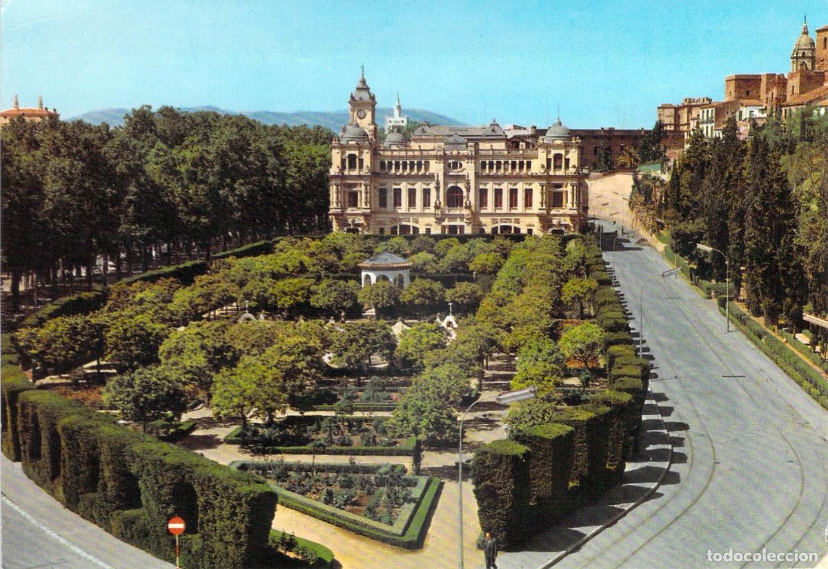 Postales: Postal de M&aacute;laga, Jardines de Puerta Oscura y Ayuntamiento