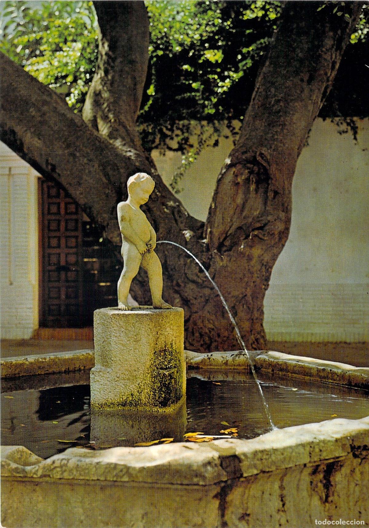 Postales: Postal Almu&ntilde;&eacute;car Fuente T&iacute;pica Estilo Manneken Pis